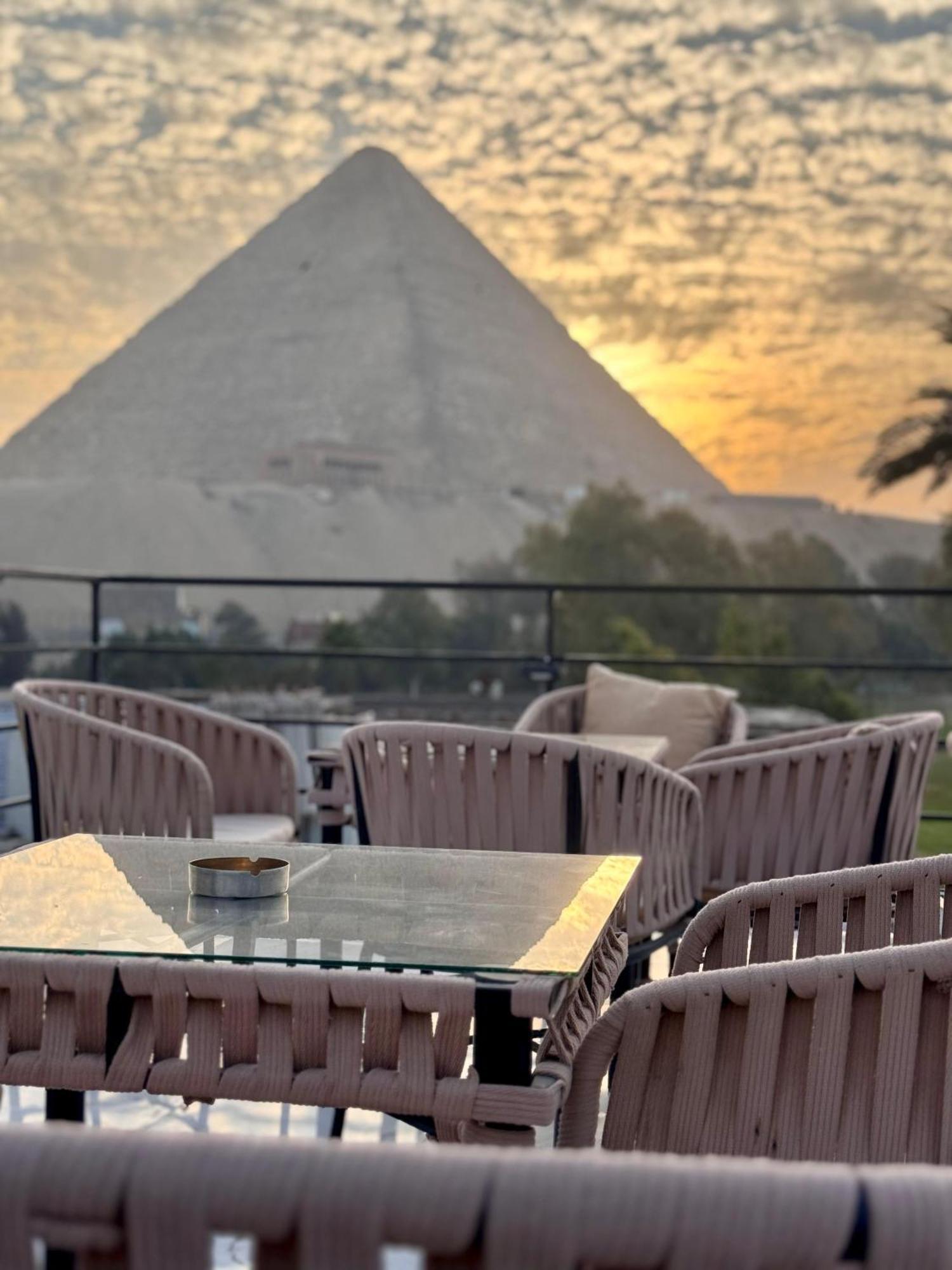 ホテル New Golf Pyramids View Kafret el-Gabal エクステリア 写真